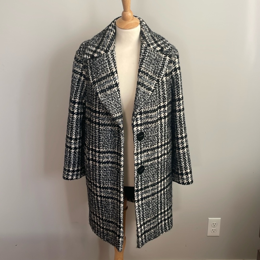 Massimo Dutti Houndstooth Coat - Picture 2 of 8